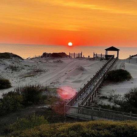 Oceanfront Grandeur In 4X4 Outerbanks - Mark Twain Corolla Kültér fotó
